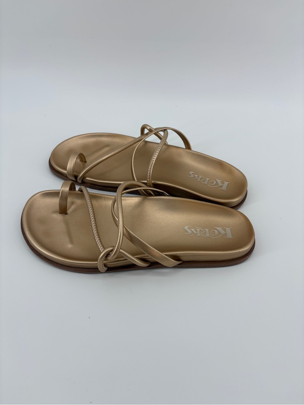 KORKS Womens Size 10 Gold Metallic Strappy Toe Loop Flat Sandals Boho